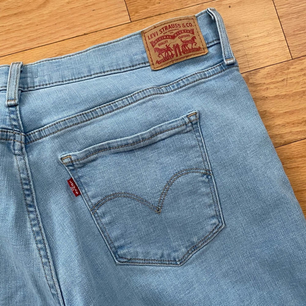 Levi's Blue Straight Leg Jeans Classic Style